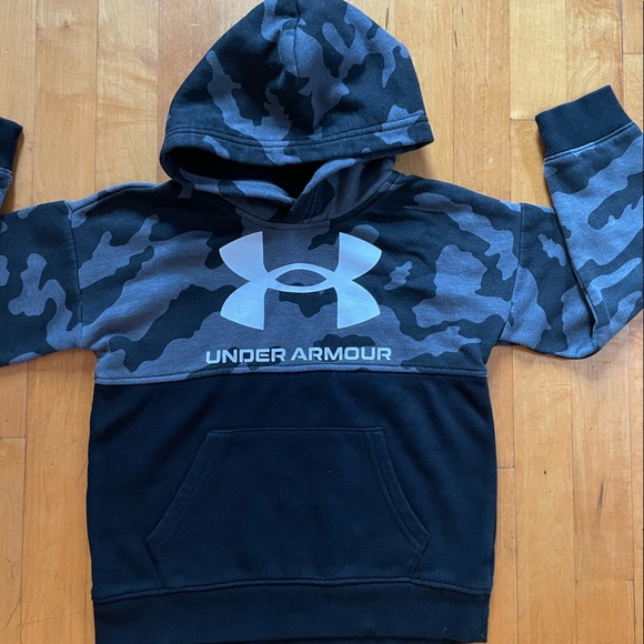 Under Armour Camo Hoodie Size 6 Pullover Sweatshirt - Picture 6 of 8